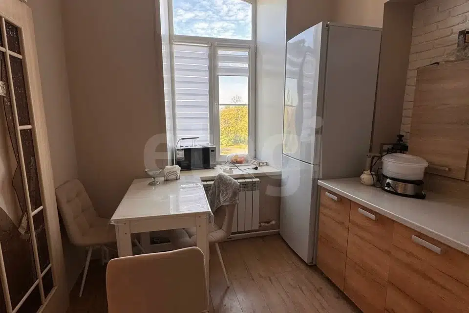Продаётся 2-комнатная квартира, 55.6 м²