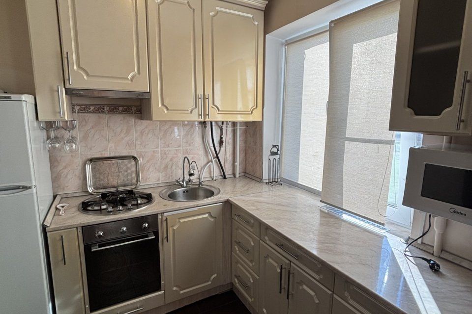 Сдаётся 3-комнатная квартира, 44 м²