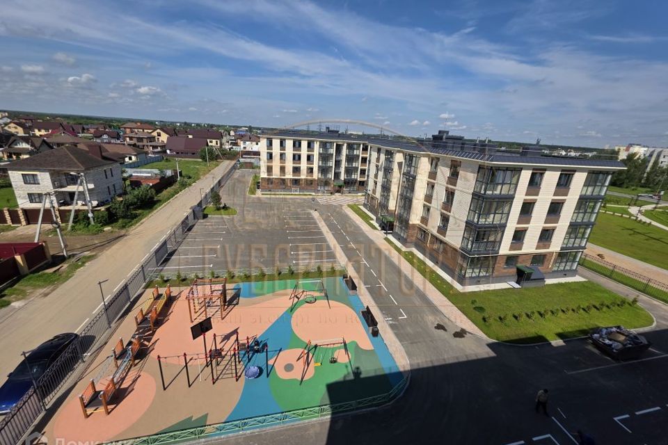 Продаётся 2-комнатная квартира, 76.2 м²