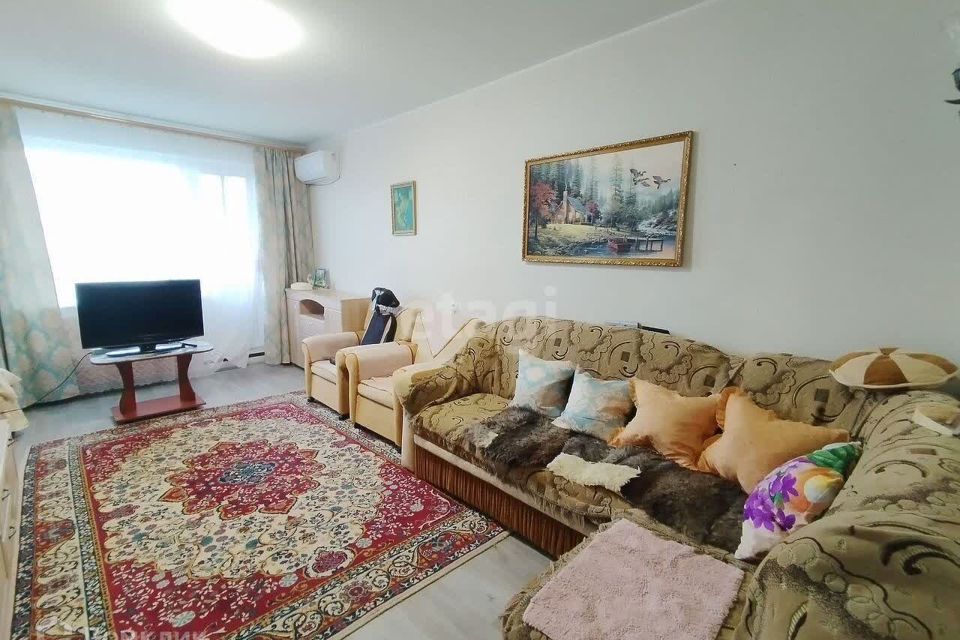 Продаётся 3-комнатная квартира, 77.6 м²