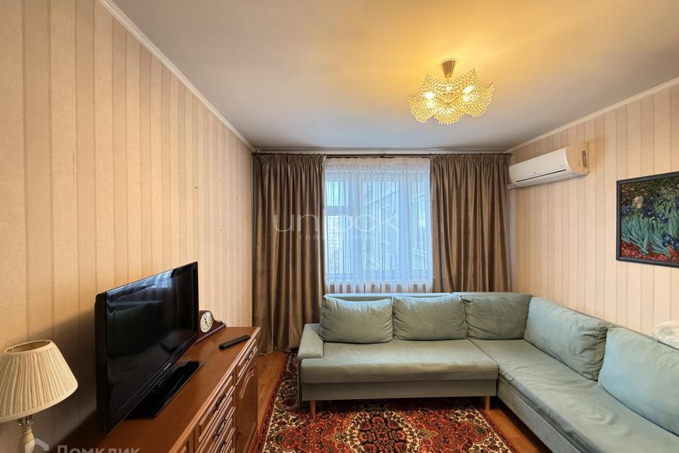 Продаётся 4-комнатная квартира, 103.3 м²