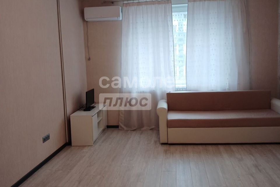 Продаётся 1-комнатная квартира, 38.8 м²