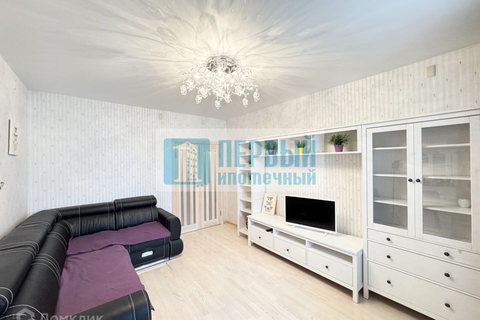 Продаётся 1-комнатная квартира, 42.5 м²