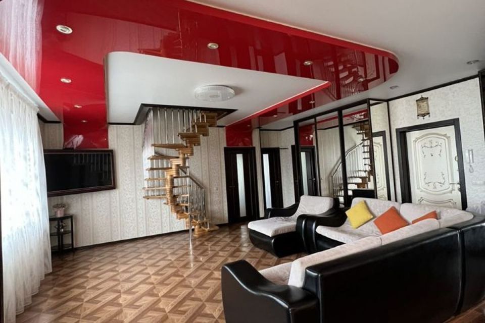 Продаётся 6-комнатная квартира, 181.9 м²