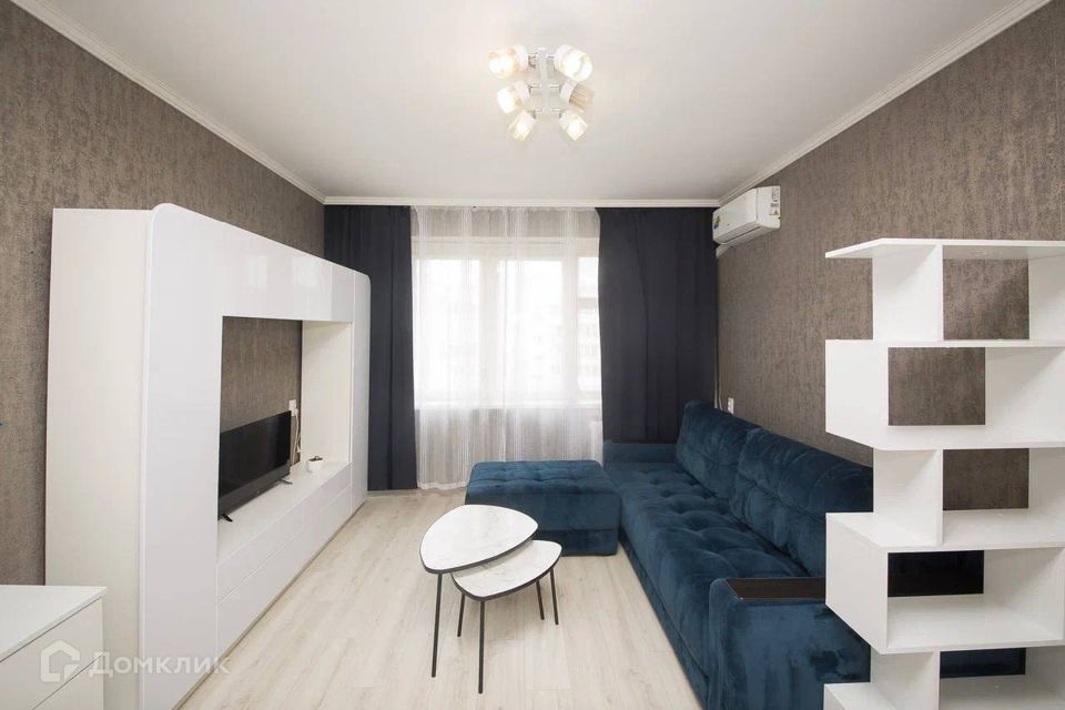 Продаётся 1-комнатная квартира, 39.7 м²