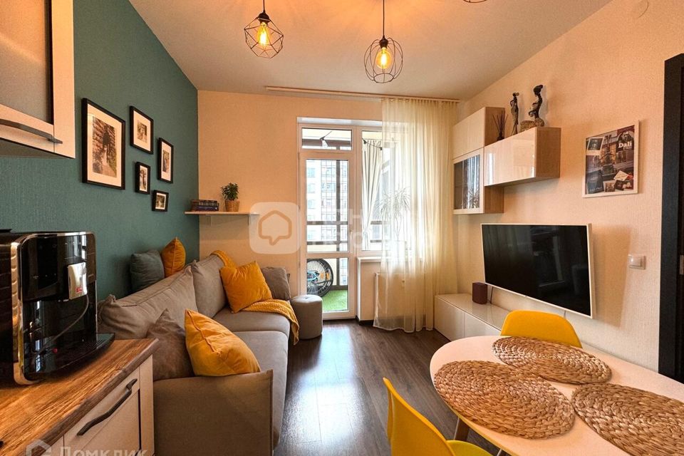 Продаётся 1-комнатная квартира, 38 м²