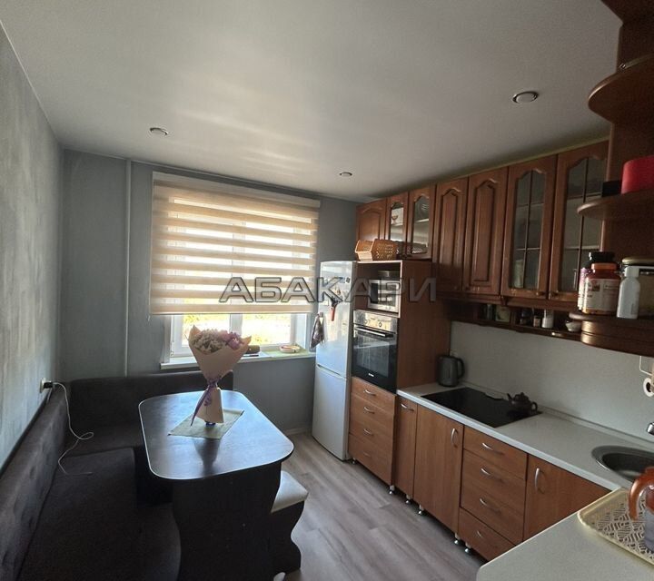 Сдаётся 4-комнатная квартира, 76 м²