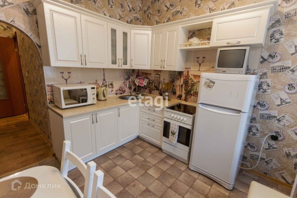 Продаётся 1-комнатная квартира, 43 м²