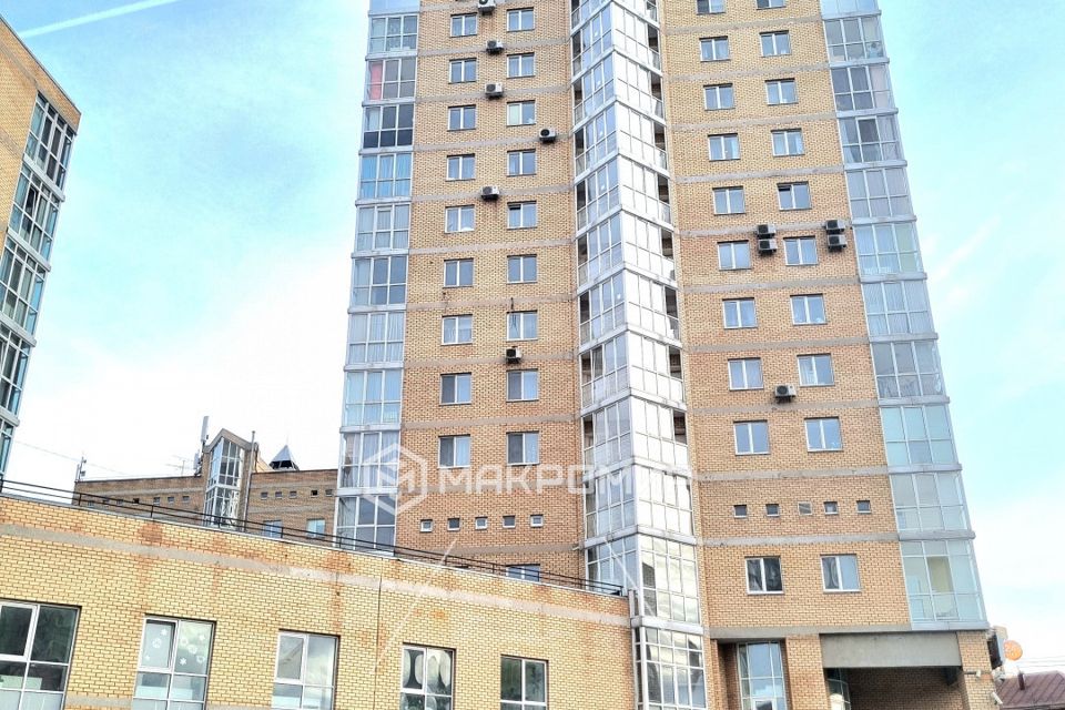 Продаётся 3-комнатная квартира, 100.9 м²