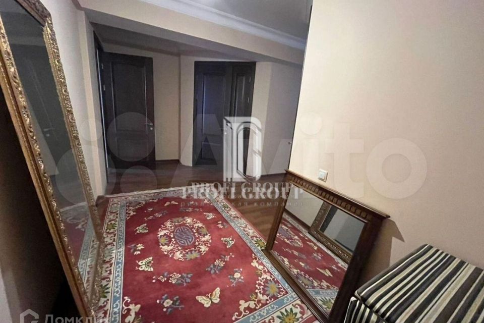 Продаётся 2-комнатная квартира, 84 м²