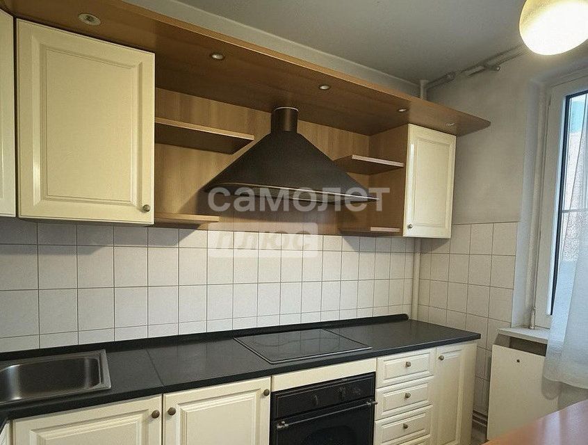 Продаётся 4-комнатная квартира, 97 м²