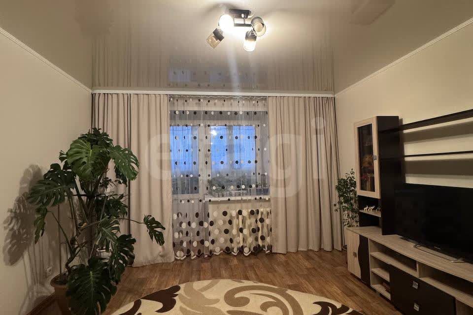 Продаётся 1-комнатная квартира, 35.9 м²