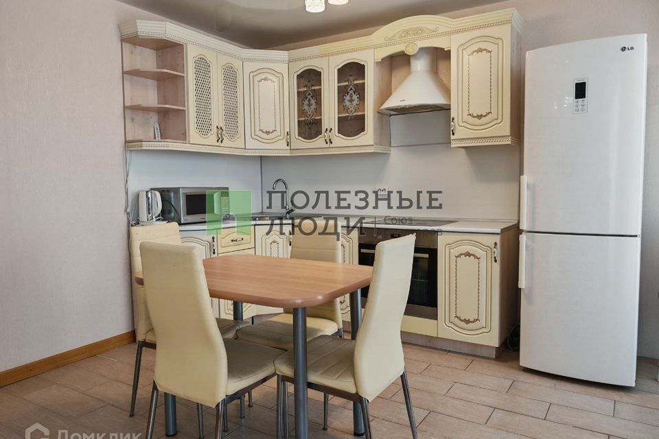 Продаётся 2-комнатная квартира, 69.6 м²