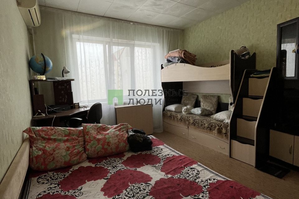 Продаётся 1-комнатная квартира, 38 м²