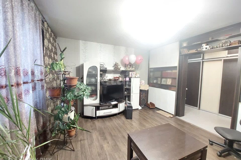 Продаётся 4-комнатная квартира, 89.4 м²