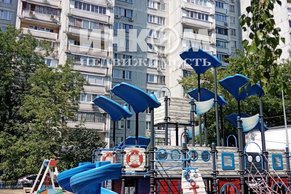 Продаётся 1-комнатная квартира, 35.6 м²