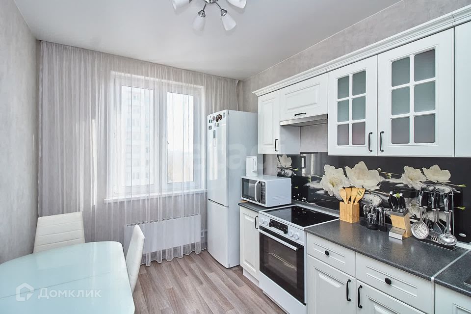 Продаётся 1-комнатная квартира, 37 м²