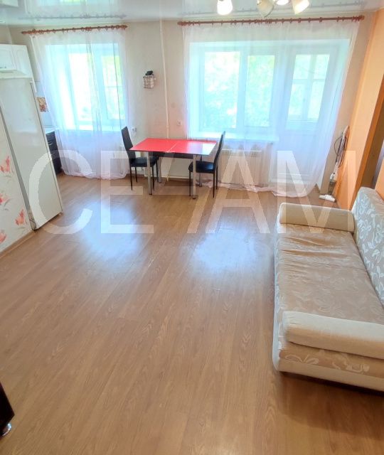 Продаётся 1-комнатная квартира, 42.4 м²