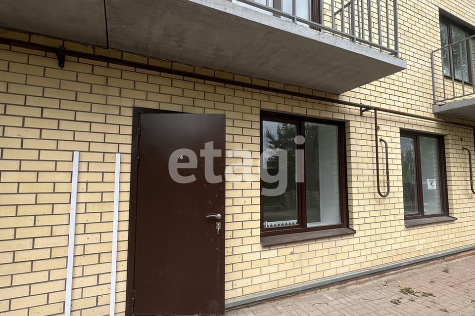 Продаётся 4-комнатная квартира, 119 м²