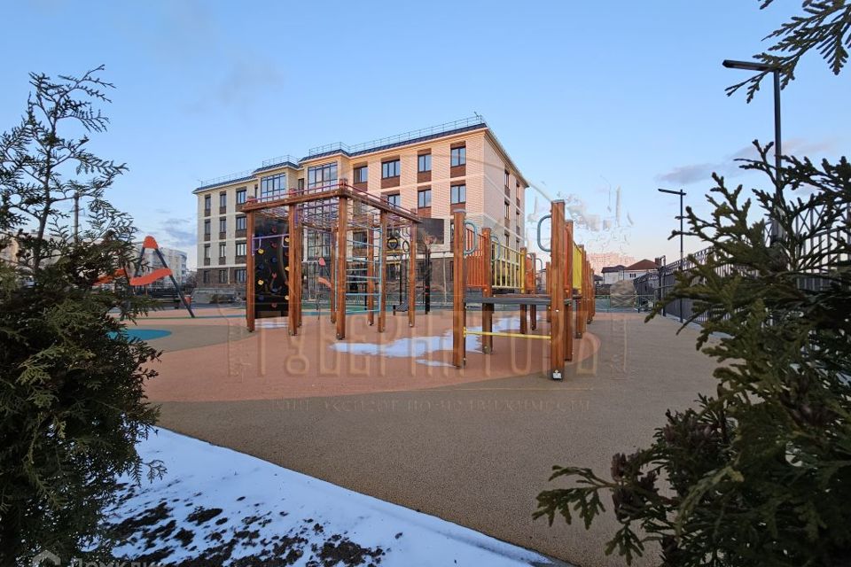 Продаётся 1-комнатная квартира, 46.8 м²