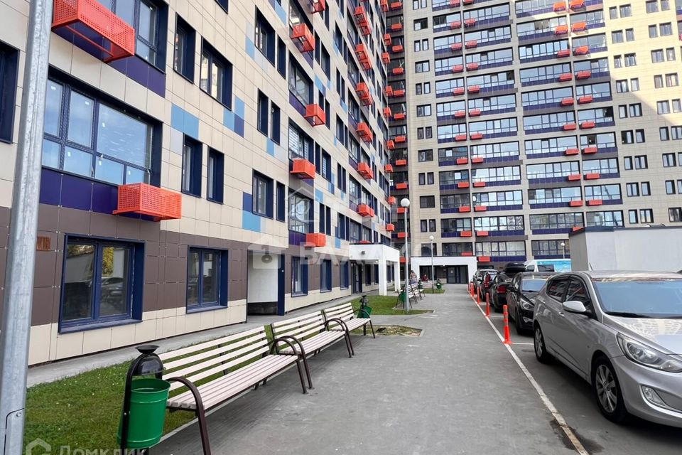 Продаётся 1-комнатная квартира, 42.2 м²