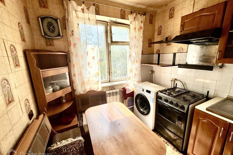 Продаётся 3-комнатная квартира, 59.9 м²
