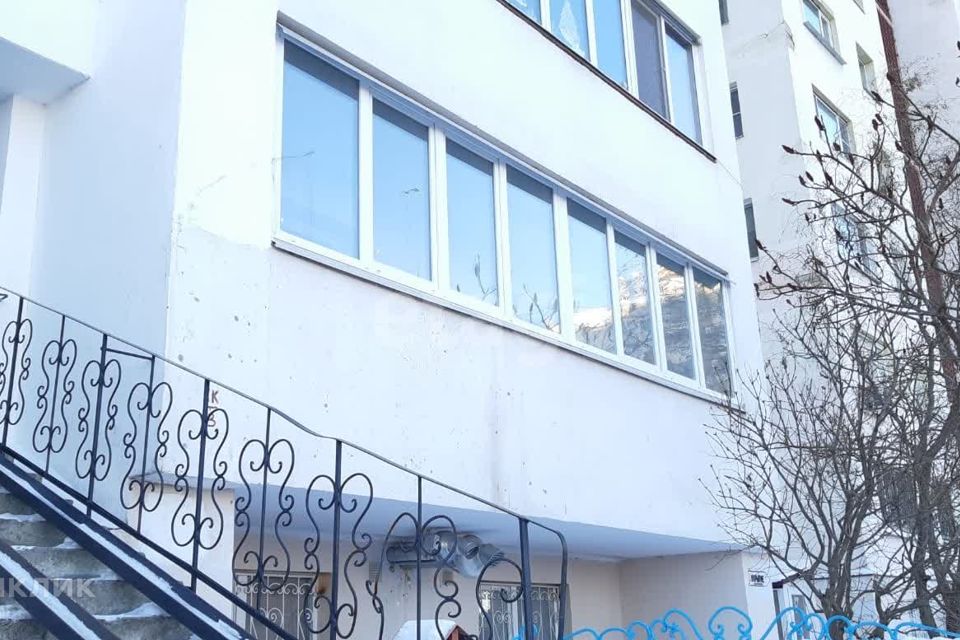 Продаётся 4-комнатная квартира, 140 м²