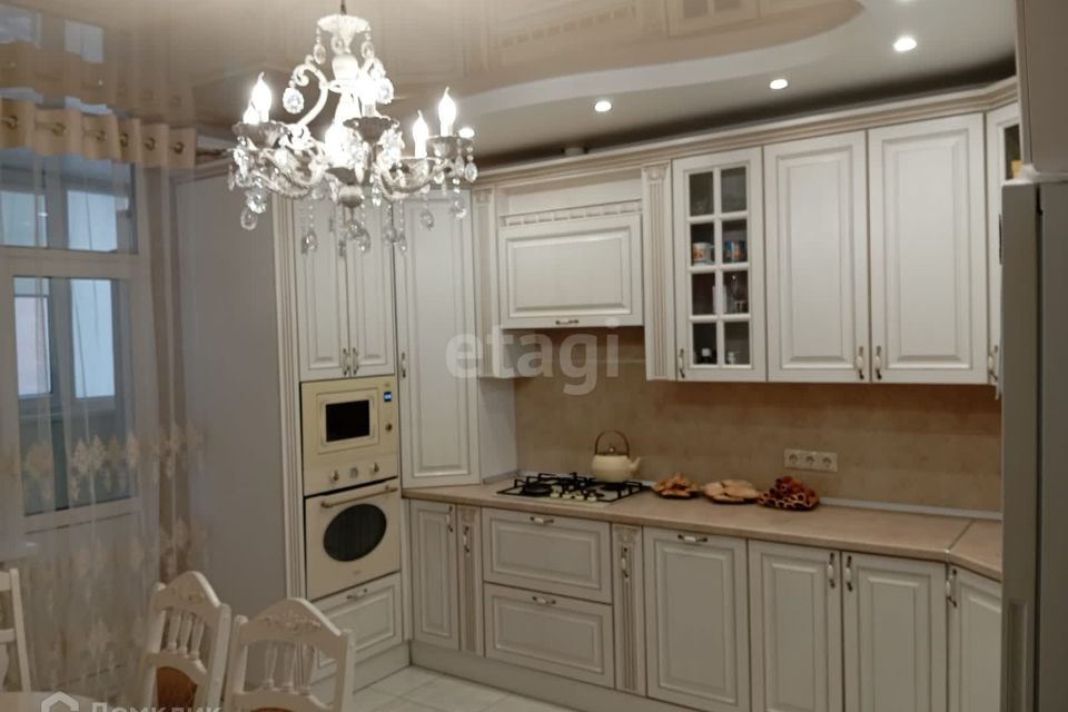 Продаётся 3-комнатная квартира, 79.7 м²