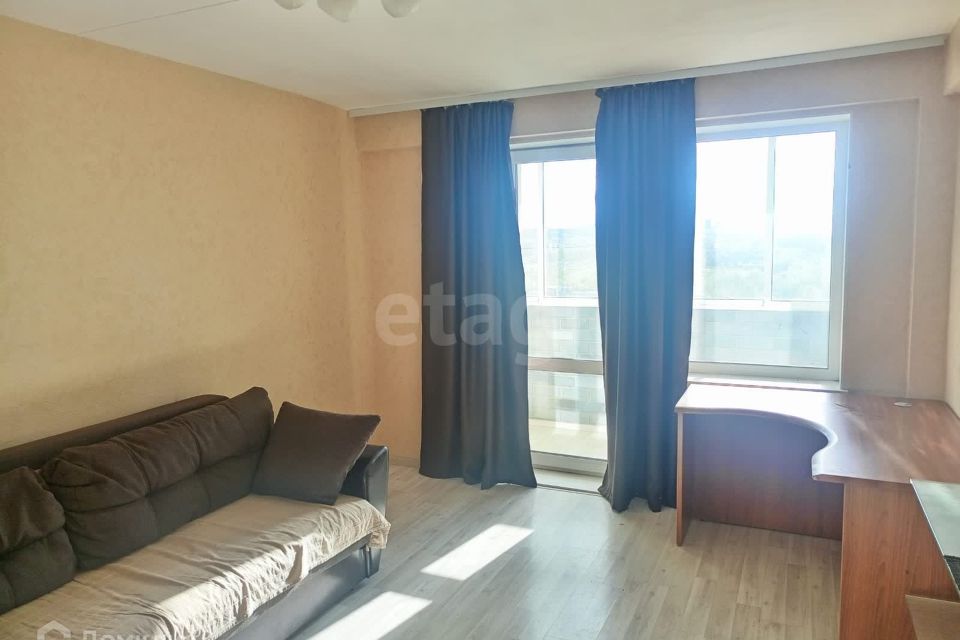 Продаётся 1-комнатная квартира, 42 м²