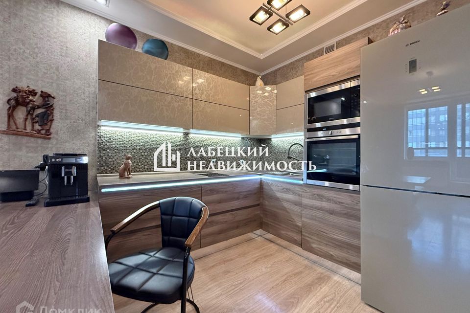 Продаётся 2-комнатная квартира, 88.8 м²