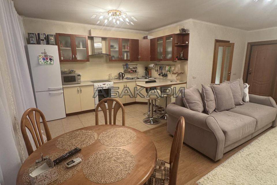 Сдаётся 2-комнатная квартира, 64 м²
