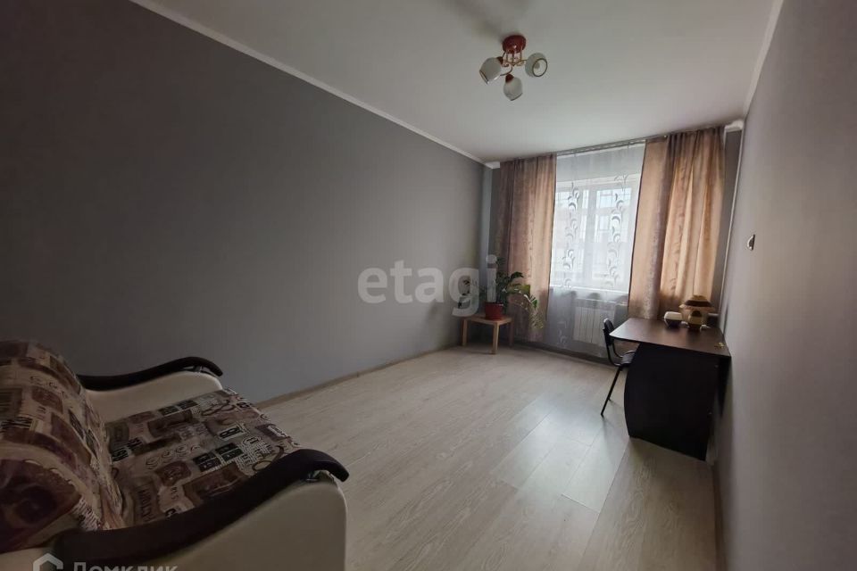 Продаётся 1-комнатная квартира, 37.8 м²