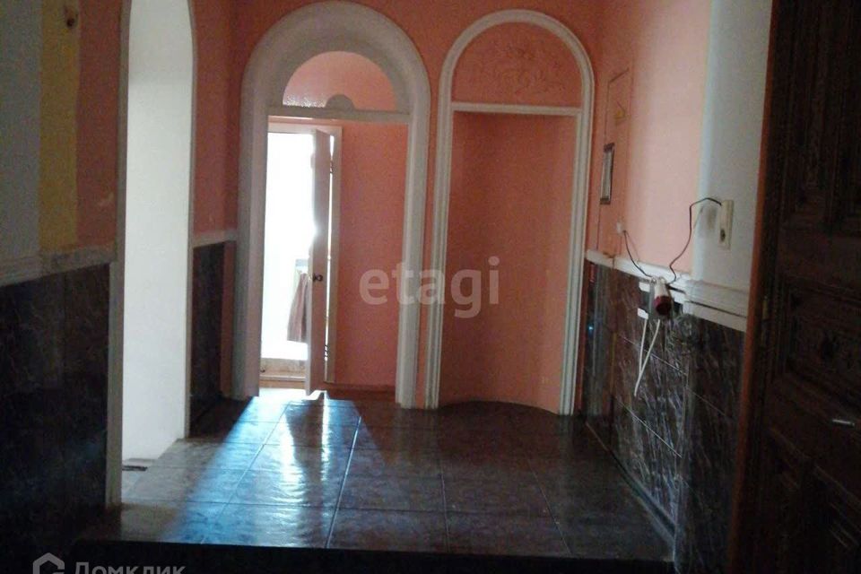 Продаётся 7-комнатная квартира, 137 м²