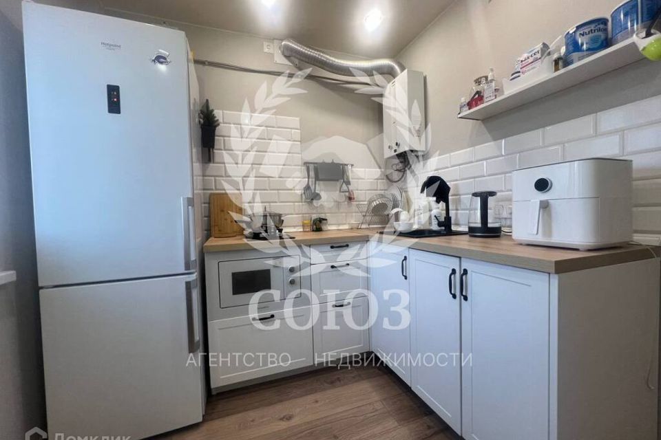 Продаётся 2-комнатная квартира, 42.3 м²