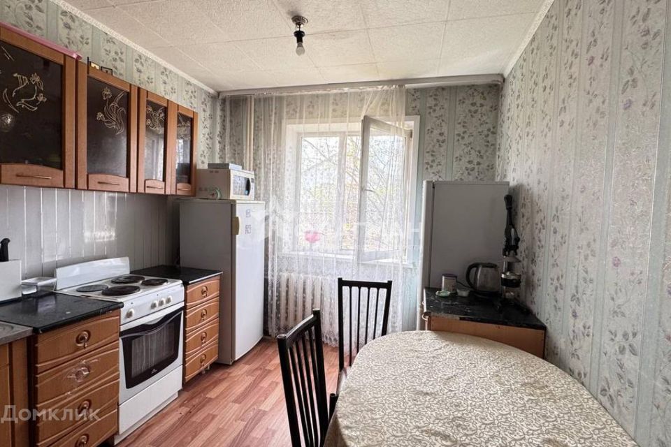 Продаётся 1-комнатная квартира, 40.8 м²