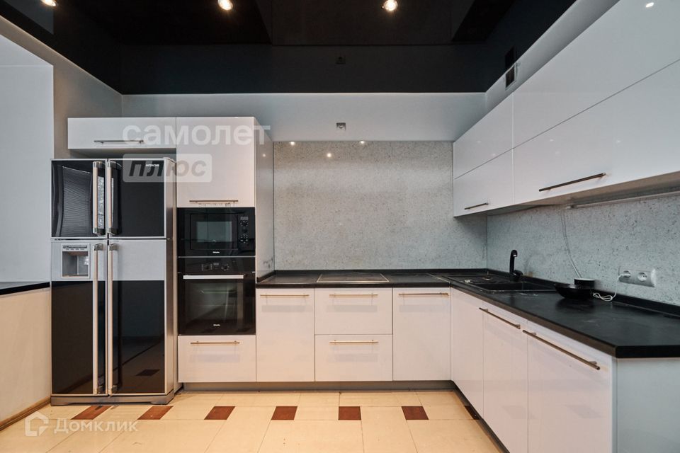 Продаётся 1-комнатная квартира, 50 м²