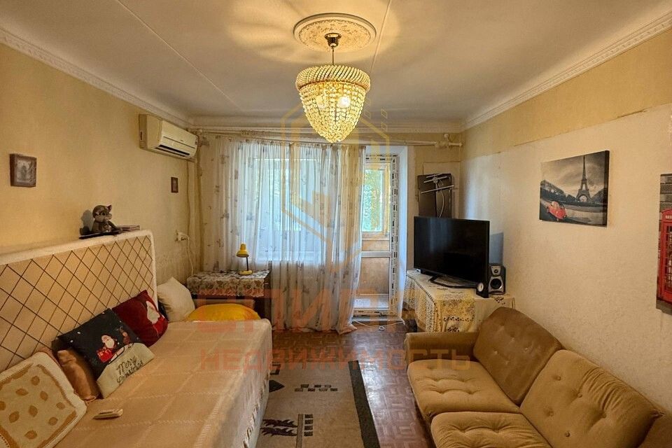 Продаётся 2-комнатная квартира, 42.3 м²