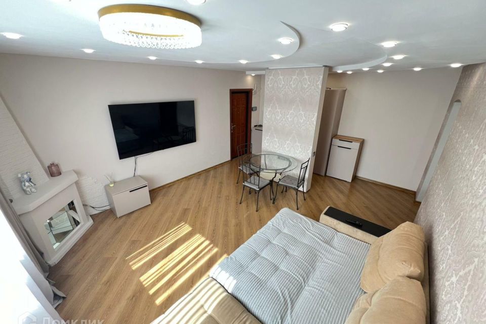 Продаётся 4-комнатная квартира, 77.7 м²