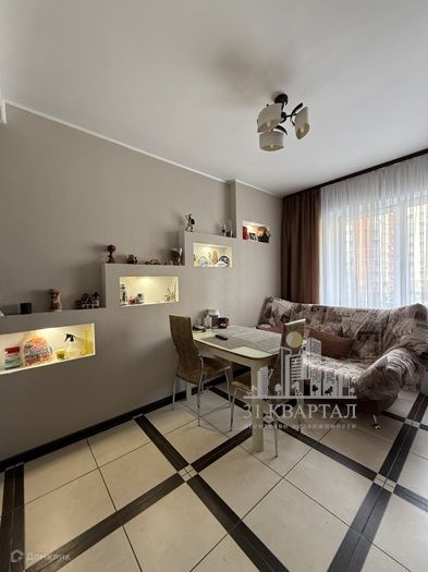 Продаётся 2-комнатная квартира, 59.5 м²