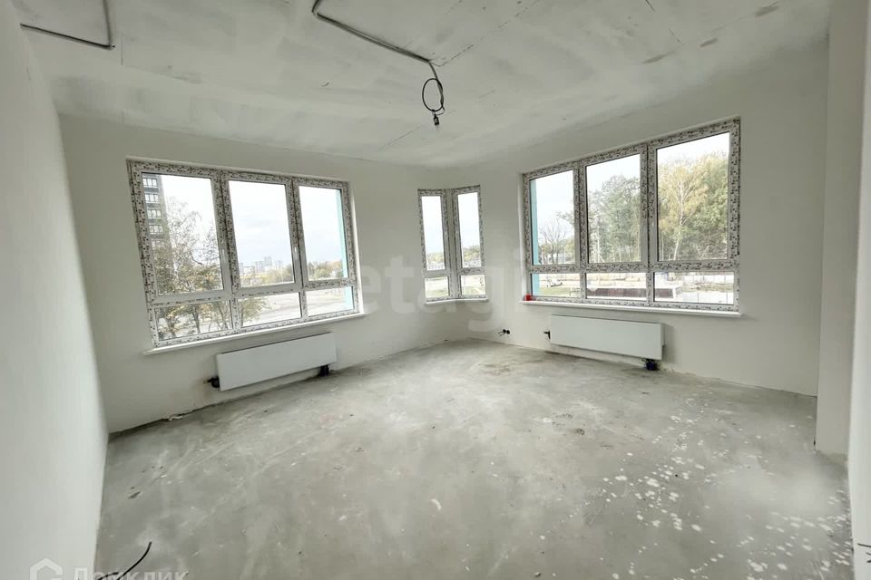 Продаётся 2-комнатная квартира, 61.8 м²