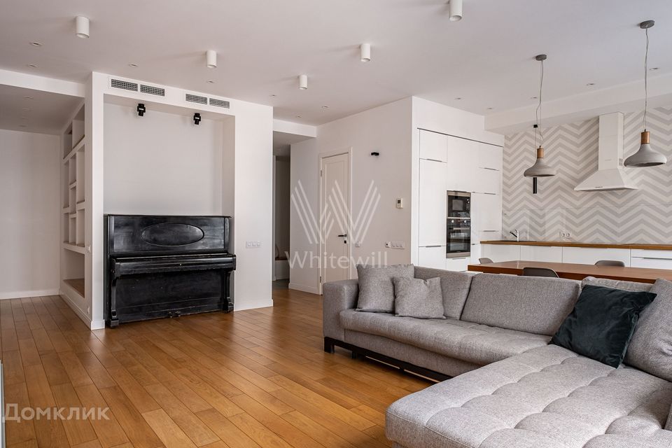Сдаётся 3-комнатная квартира, 111 м²