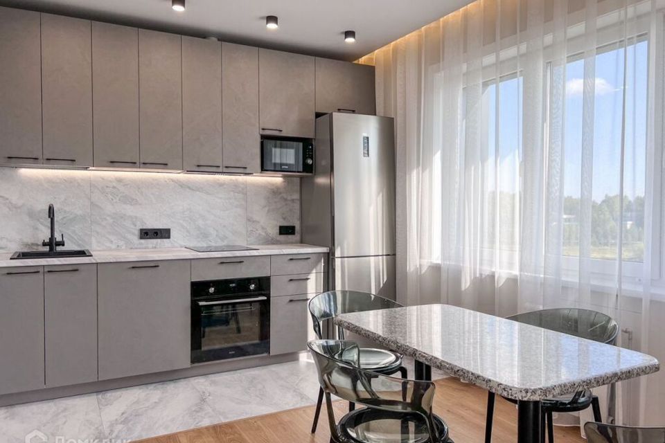 Сдаётся 2-комнатная квартира, 64 м²