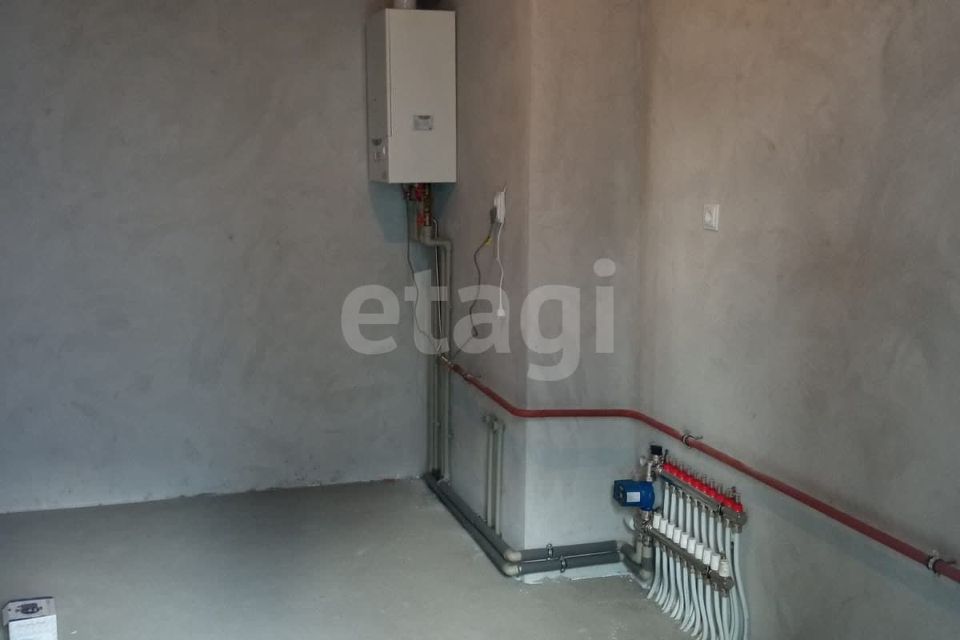 Продаётся 2-комнатная квартира, 56.7 м²