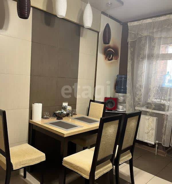 Продаётся 1-комнатная квартира, 50.6 м²