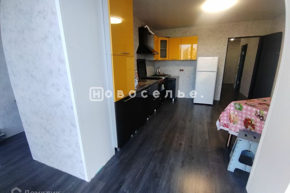 Сдаётся 3-комнатная квартира, 100 м²