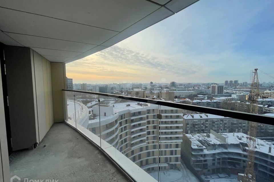 Продаётся 3-комнатная квартира, 118.13 м²