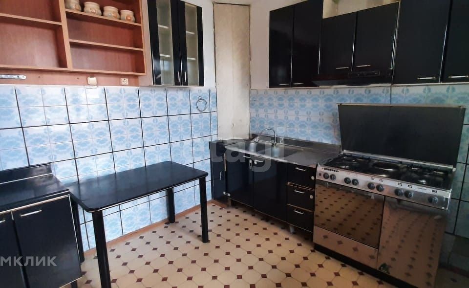 Продаётся 4-комнатная квартира, 74 м²