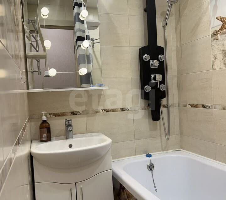 Сдаётся 2-комнатная квартира, 43.8 м²