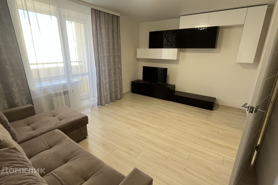 Сдаётся 2-комнатная квартира, 57 м²
