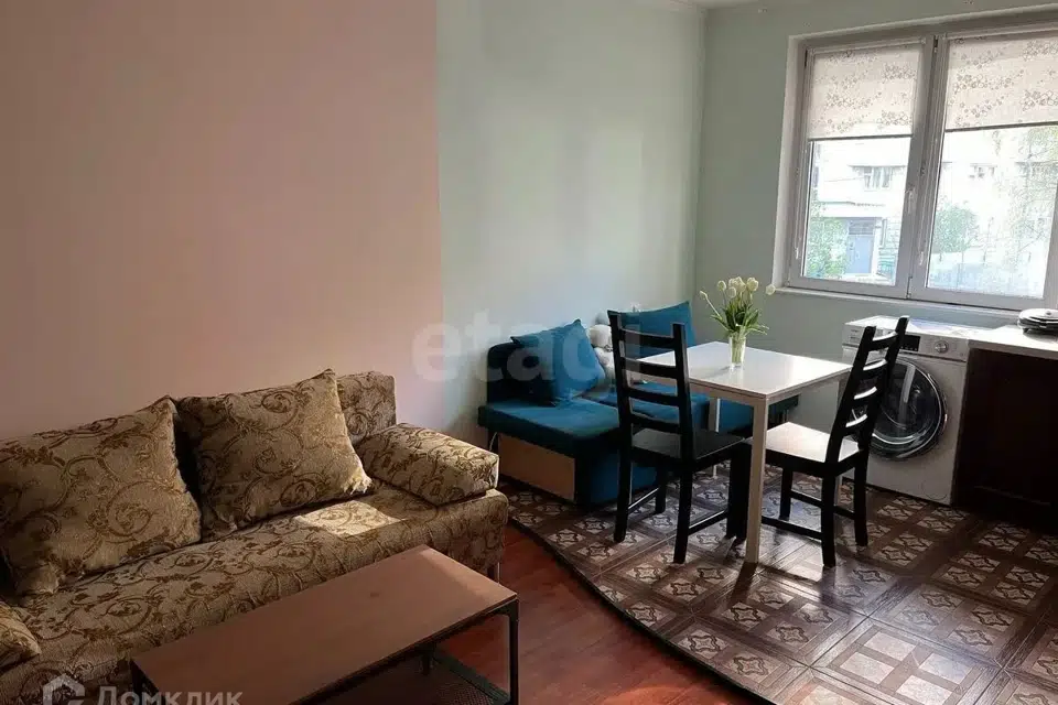 Продаётся 1-комнатная квартира, 37.5 м²